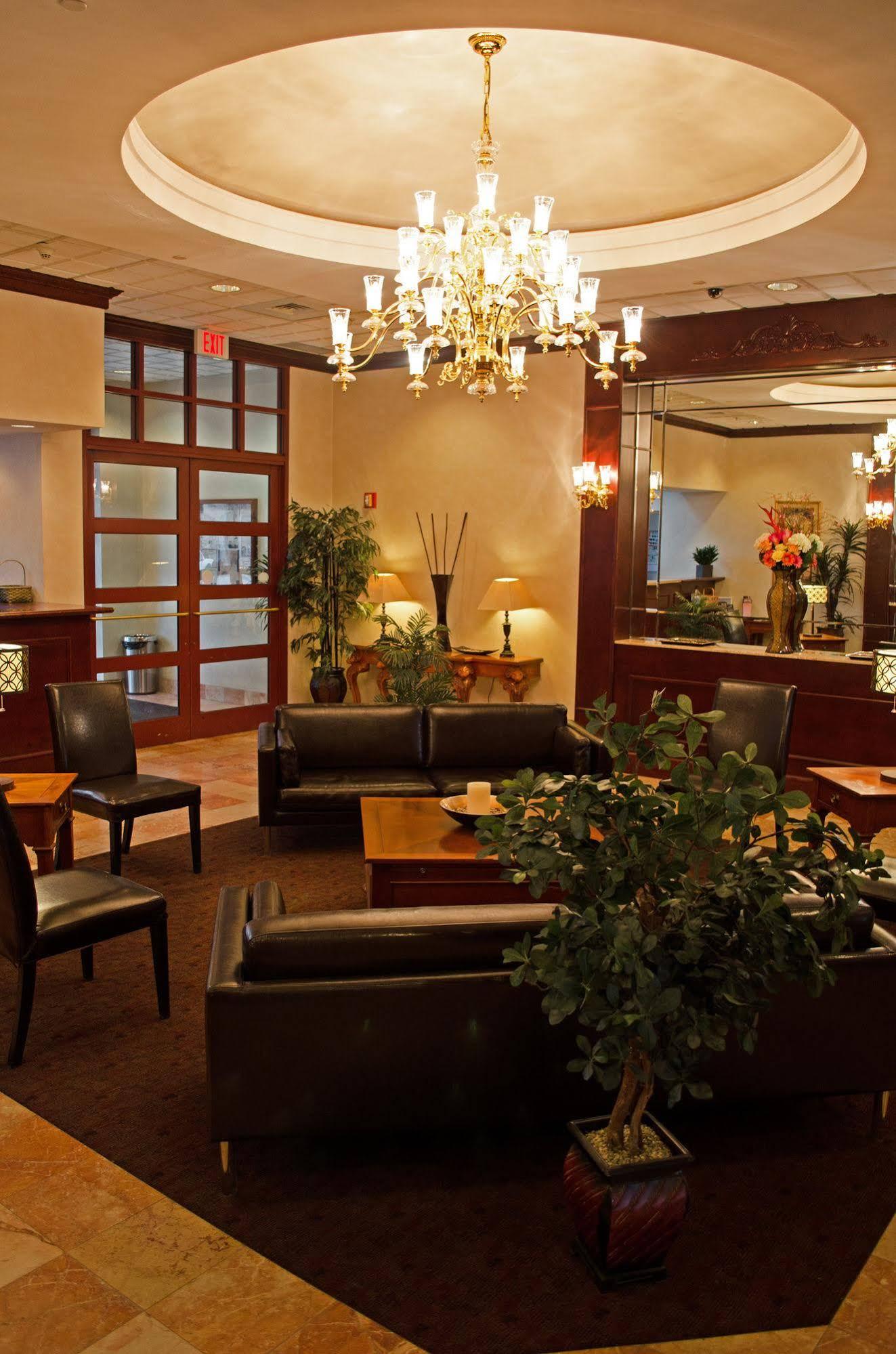 Clarion Hotel & Suites University-Shippensburg Zewnętrze zdjęcie