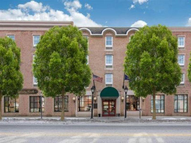 Clarion Hotel & Suites University-Shippensburg Zewnętrze zdjęcie
