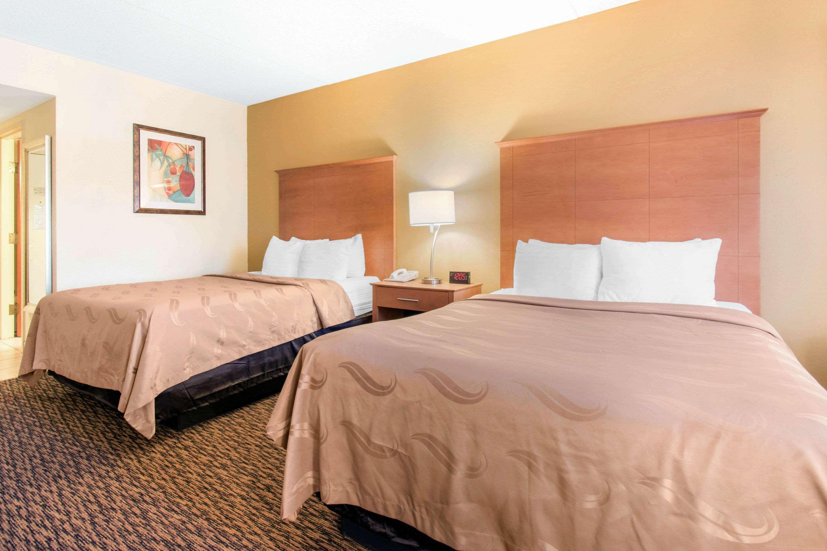 Clarion Hotel & Suites University-Shippensburg Zewnętrze zdjęcie