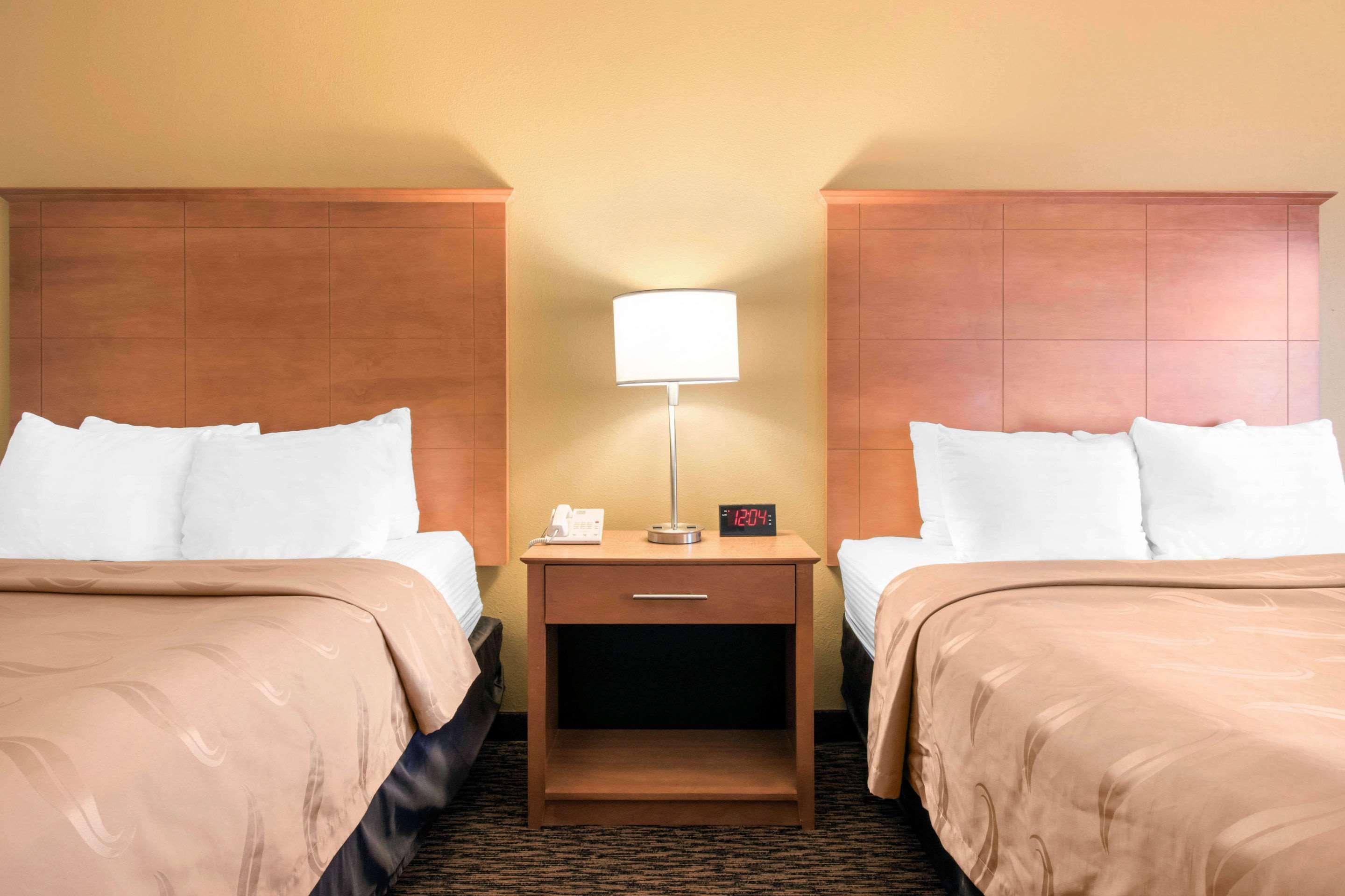 Clarion Hotel & Suites University-Shippensburg Zewnętrze zdjęcie