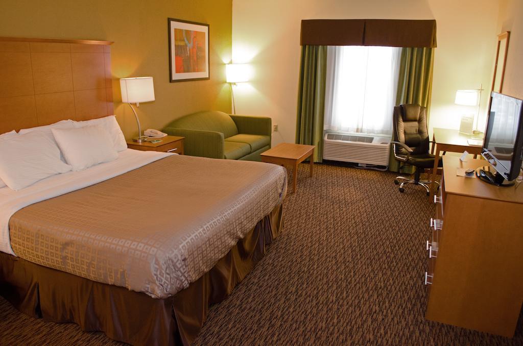 Clarion Hotel & Suites University-Shippensburg Zewnętrze zdjęcie