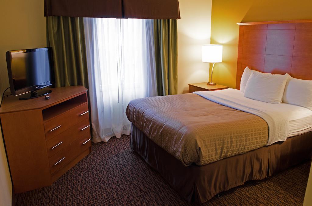 Clarion Hotel & Suites University-Shippensburg Zewnętrze zdjęcie