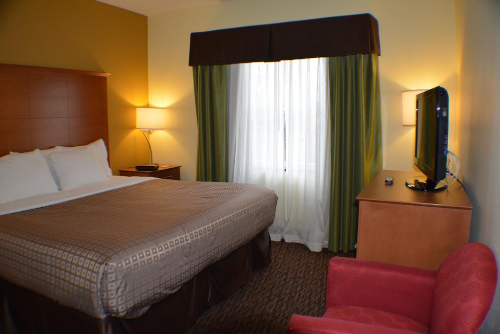 Clarion Hotel & Suites University-Shippensburg Zewnętrze zdjęcie