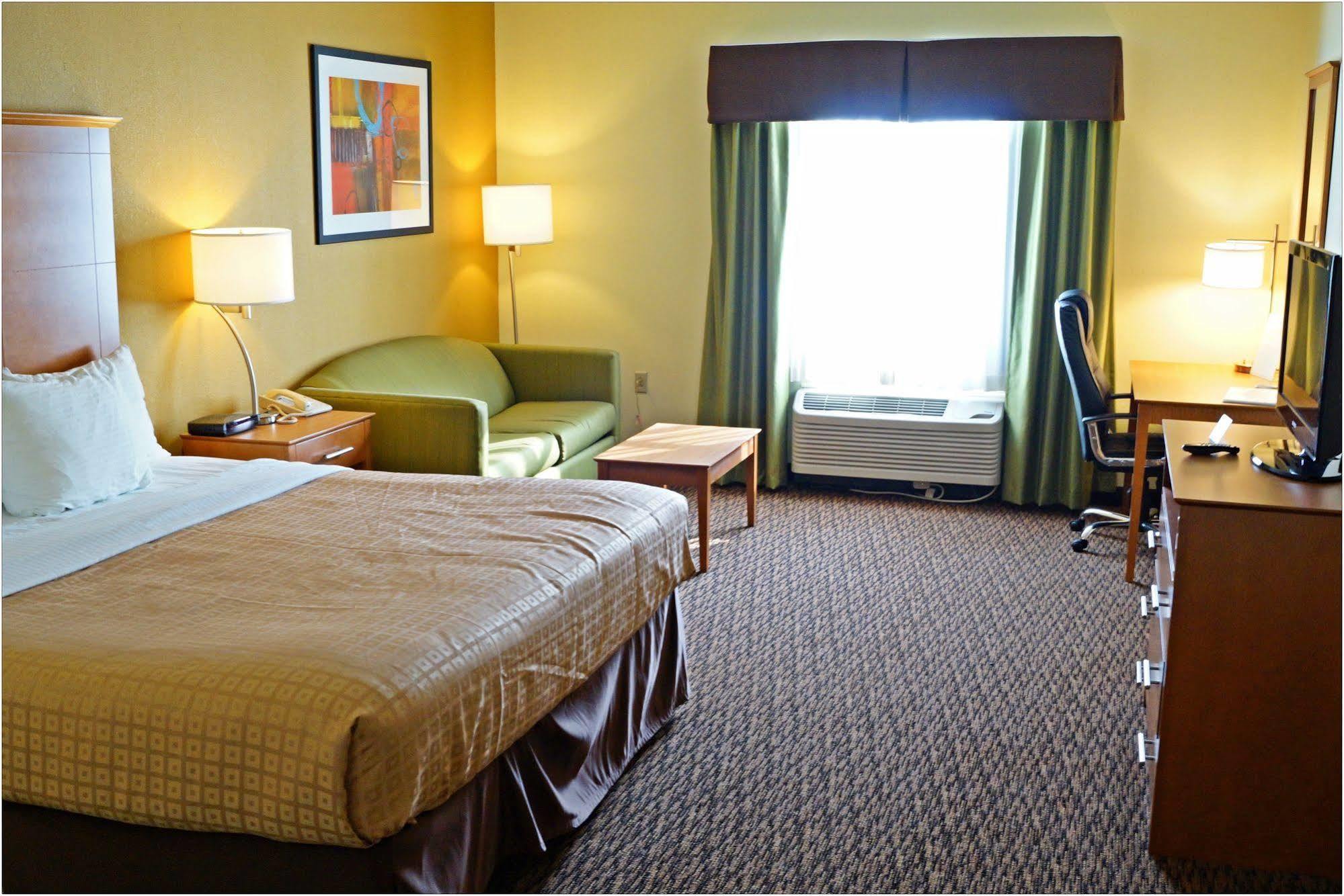 Clarion Hotel & Suites University-Shippensburg Zewnętrze zdjęcie